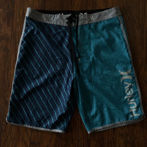 Hurley Phantom Boardshorts men’s size 32 - Picture 1 of 3